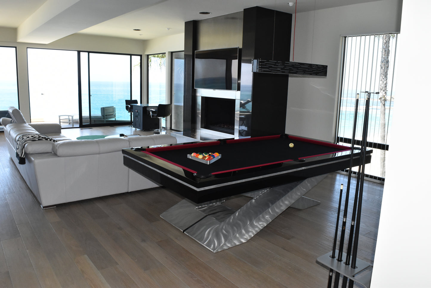 Ultra Pool Table